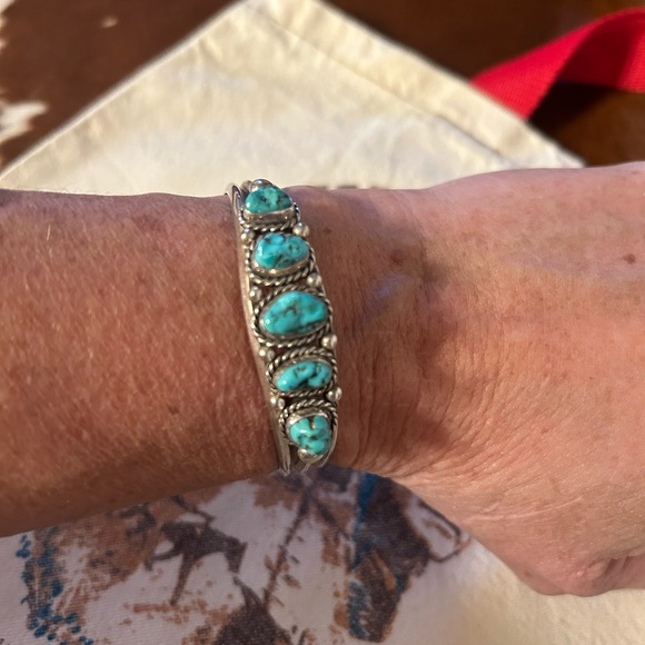 Sterling Silver Turquoise Cuff Bracelet - Picture 3 of 9